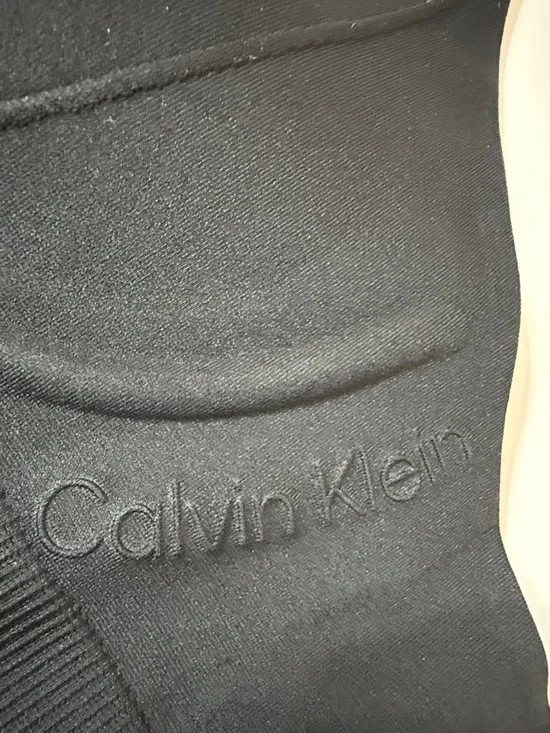 Calvin Klein Women's Bonded Flex Lightly Lined Bralette, Black, Small. R9A - Picture 8 of 8